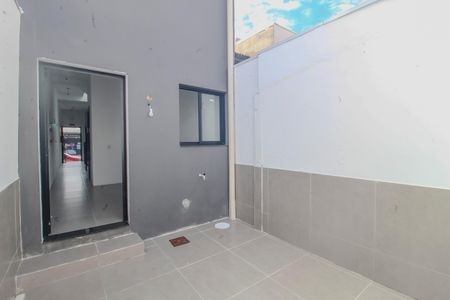 Casa para alugar com 120m², 2 quartos e 1 vaga Casa para alugar com 120m², 2 quartos e 1 vagaQuintal/Area de serviço