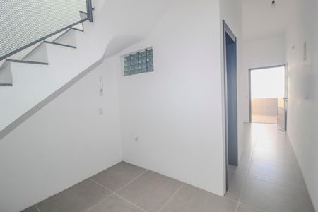 Casa para alugar com 120m², 2 quartos e 1 vaga Casa para alugar com 120m², 2 quartos e 1 vagaCorredor