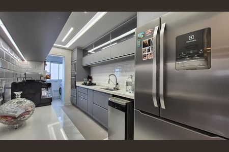 Cozinha de apartamento à venda com 2 quartos, 90m² em Vila Apiai, Santo André