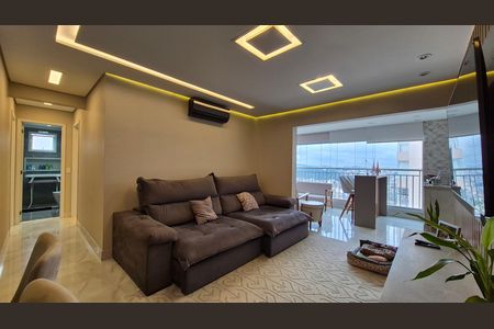 Sala de apartamento à venda com 2 quartos, 90m² em Vila Apiai, Santo André
