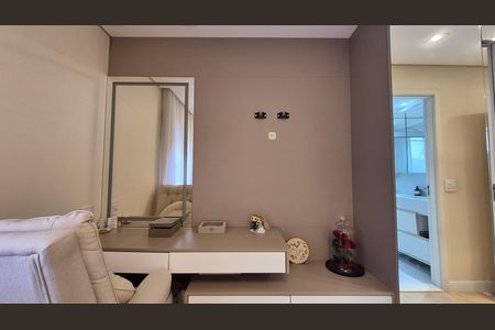 Apartamento à venda com 90m², 2 quartos e 2 vagas Apartamento à venda com 90m², 2 quartos e 2 vagasSuíte