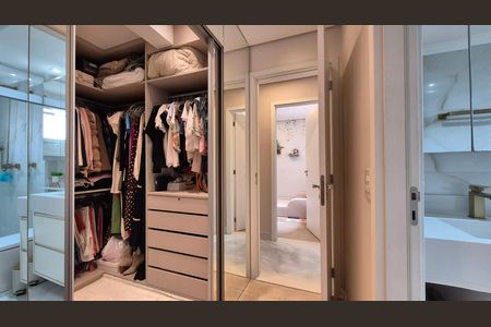 Apartamento à venda com 90m², 2 quartos e 2 vagas Apartamento à venda com 90m², 2 quartos e 2 vagasSuíte