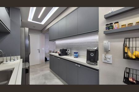 Apartamento à venda com 90m², 2 quartos e 2 vagas Apartamento à venda com 90m², 2 quartos e 2 vagasCozinha