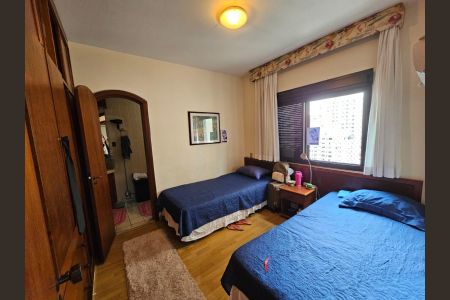 Foto 05 de apartamento para alugar com 2 quartos, 46m² em Moema, São Paulo
