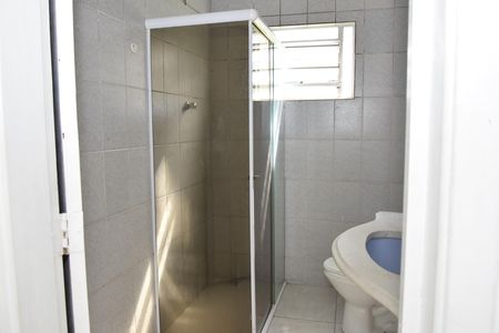 Banheiro de casa para alugar com 1 quarto, 40m² em Jardim Sao Vicente, Embu das Artes