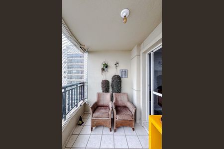 Apartamento à venda com 87m², 3 quartos e 2 vagas Apartamento à venda com 87m², 3 quartos e 2 vagasVaranda da Sala
