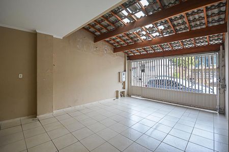 Casa à venda com 179m², 3 quartos e 4 vagas Casa à venda com 179m², 3 quartos e 4 vagasGaragem