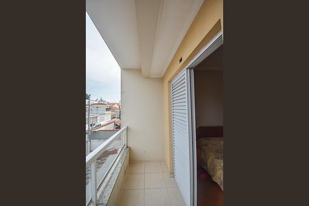 Casa à venda com 179m², 3 quartos e 4 vagas Casa à venda com 179m², 3 quartos e 4 vagasSacada do Quarto 3 - Suíte