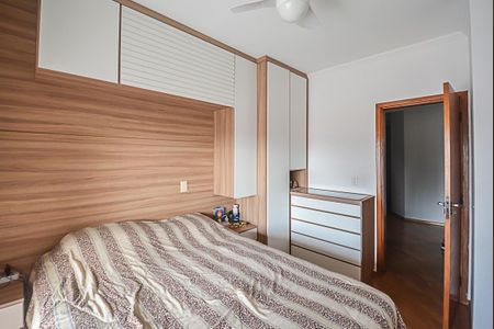 Casa à venda com 179m², 3 quartos e 4 vagas Casa à venda com 179m², 3 quartos e 4 vagasQuarto Suíte