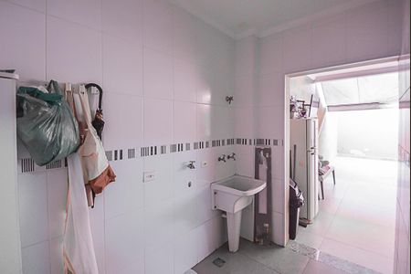 Casa à venda com 179m², 3 quartos e 4 vagas Casa à venda com 179m², 3 quartos e 4 vagasÁrea de Serviço