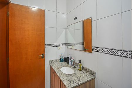 Casa à venda com 179m², 3 quartos e 4 vagas Casa à venda com 179m², 3 quartos e 4 vagasBanheiro da Suíte