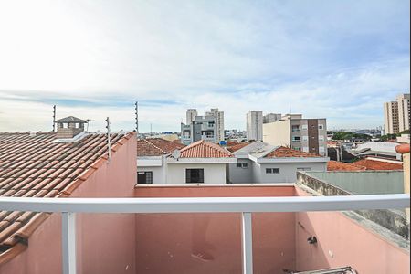 Casa à venda com 179m², 3 quartos e 4 vagas Casa à venda com 179m², 3 quartos e 4 vagasVista da Sacada do Quarto da Suíte