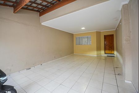 Casa à venda com 179m², 3 quartos e 4 vagas Casa à venda com 179m², 3 quartos e 4 vagasGaragem