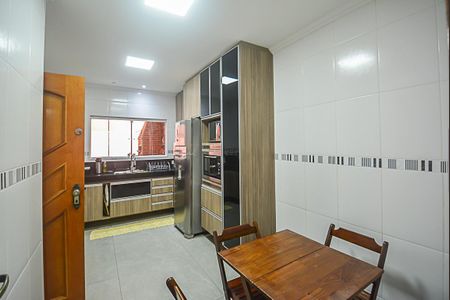 Casa à venda com 179m², 3 quartos e 4 vagas Casa à venda com 179m², 3 quartos e 4 vagasCozinha