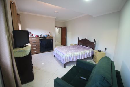 Casa para alugar com 135m², 3 quartos e 3 vagasQuarto 1