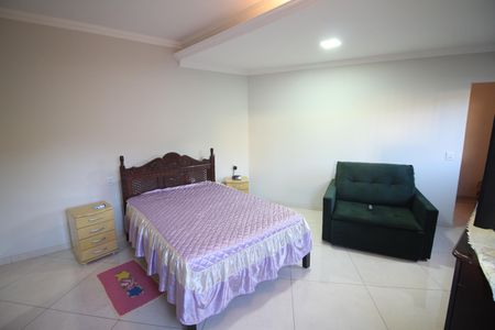 Casa para alugar com 135m², 3 quartos e 3 vagasQuarto 1