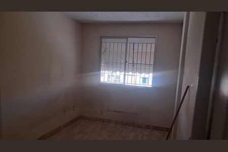 Quarto de apartamento para alugar com 2 quartos, 45m² em Rocha Miranda, Rio de Janeiro