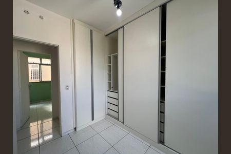 Quarto 1 de apartamento para alugar com 2 quartos, 52m² em Floramar, Belo Horizonte