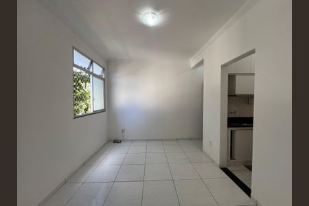 Sala de apartamento para alugar com 2 quartos, 52m² em Floramar, Belo Horizonte