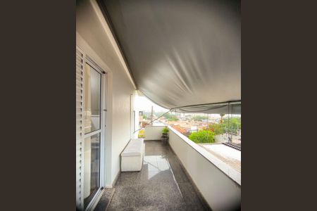 Varanda de casa à venda com 3 quartos, 214m² em Jardim Santa Cruz (Campo Grande), São Paulo
