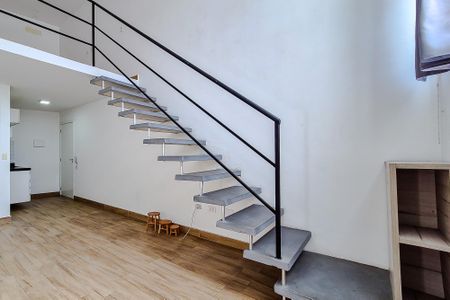 Sala de kitnet/studio para alugar com 1 quarto, 35m² em Vila Anglo Brasileira, São Paulo