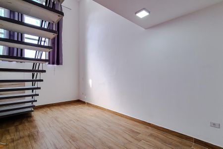 Sala de kitnet/studio para alugar com 1 quarto, 35m² em Vila Anglo Brasileira, São Paulo