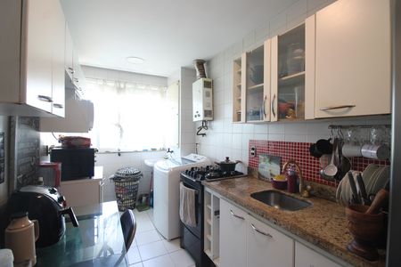 Apartamento à venda com 78m², 2 quartos e 1 vagaCozinha