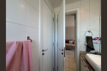Apartamento à venda com 78m², 2 quartos e 1 vaga Apartamento à venda com 78m², 2 quartos e 1 vagaBanheiro da suíte 2 canadense com a sala