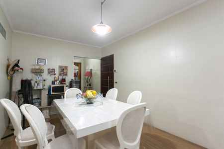 Casa à venda com 270m², 3 quartos e 10 vagas Casa à venda com 270m², 3 quartos e 10 vagasSala de Jantar