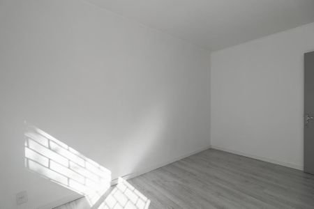 Quarto de apartamento à venda com 3 quartos, 75m² em Parque Santa Fé, Porto Alegre