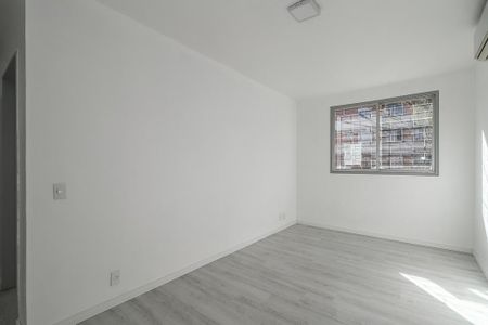 Sala de apartamento à venda com 3 quartos, 75m² em Parque Santa Fé, Porto Alegre