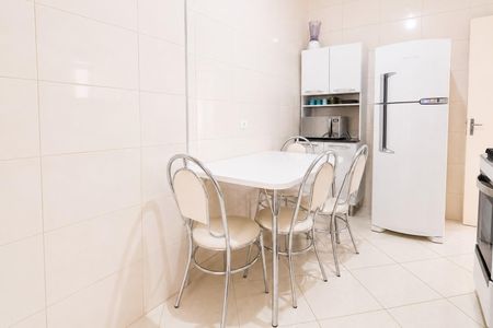 Apartamento à venda com 114m², 3 quartos e sem vaga Apartamento à venda com 114m², 3 quartos e sem vagaCozinha