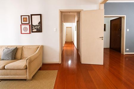 Corredor de apartamento à venda com 3 quartos, 114m² em Bela Vista, São Paulo