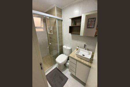 Apartamento à venda com 62m², 2 quartos e 1 vaga Apartamento à venda com 62m², 2 quartos e 1 vagaBanheiro