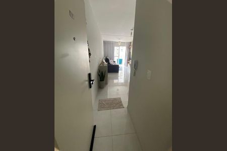 Apartamento à venda com 62m², 2 quartos e 1 vaga Apartamento à venda com 62m², 2 quartos e 1 vagaEntrada