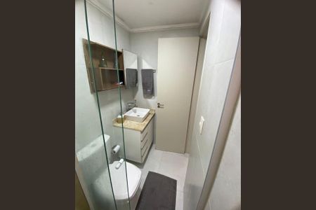 Apartamento à venda com 62m², 2 quartos e 1 vaga Apartamento à venda com 62m², 2 quartos e 1 vagaBanheiro