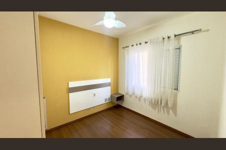 Quarto de apartamento à venda com 3 quartos, 75m² em Parque das Flores, Campinas