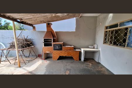 Casa para alugar com 90m², 3 quartos e 5 vagasChurrasqueira