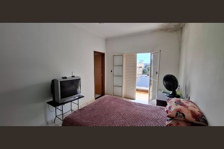 Casa para alugar com 90m², 3 quartos e 5 vagasSuíte 