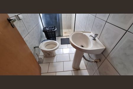 Casa para alugar com 90m², 3 quartos e 5 vagasBanheiro