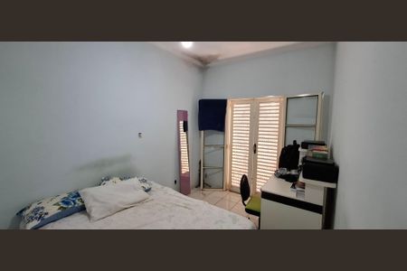 Casa para alugar com 90m², 3 quartos e 5 vagasQuarto 2
