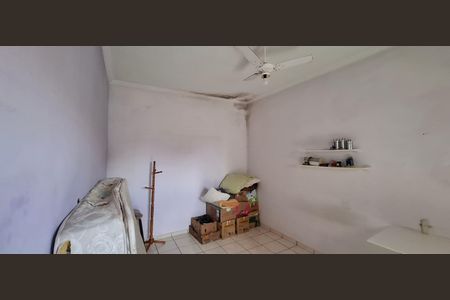Casa para alugar com 90m², 3 quartos e 5 vagasQuarto 1
