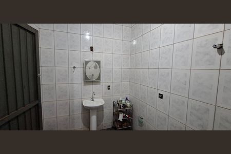 Casa para alugar com 90m², 3 quartos e 5 vagasBanheiro 2