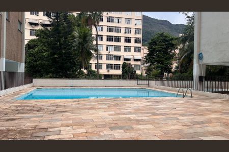 Apartamento para alugar com 70m², 2 quartos e 1 vagaÁrea comum
