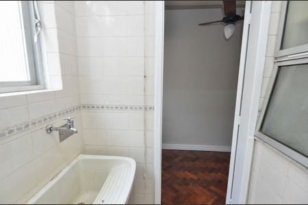 Apartamento para alugar com 70m², 2 quartos e 1 vagaÁrea de Serviço