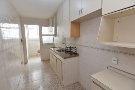 Apartamento para alugar com 70m², 2 quartos e 1 vagaCozinha