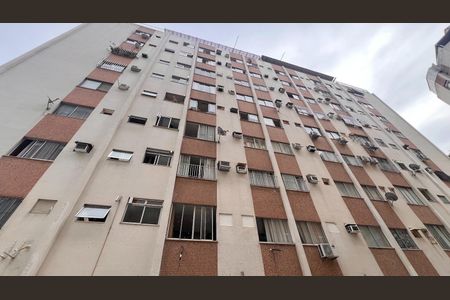 Apartamento para alugar com 70m², 2 quartos e 1 vagaFachada do bloco