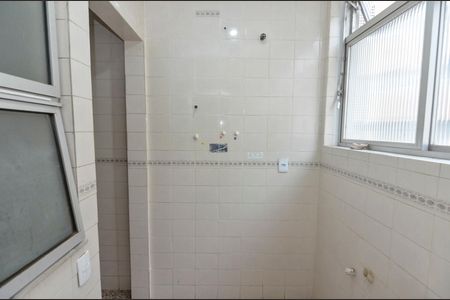 Apartamento para alugar com 70m², 2 quartos e 1 vagaÁrea de Serviço