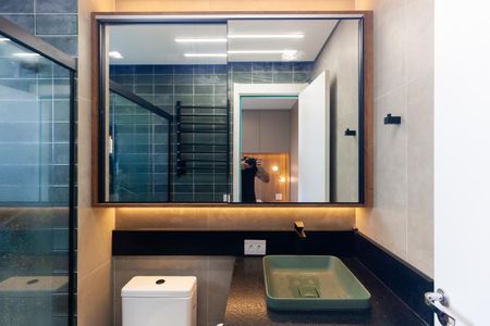Apartamento à venda com 73m², 2 quartos e 1 vaga Apartamento à venda com 73m², 2 quartos e 1 vagaBanheiro da Suíte 2
