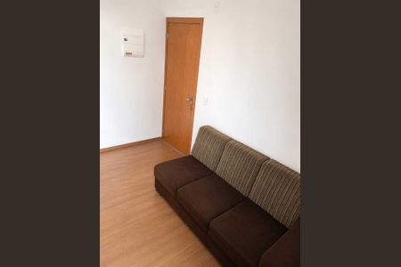 Sala de apartamento para alugar com 2 quartos, 43m² em Bela Vista, Palhoça